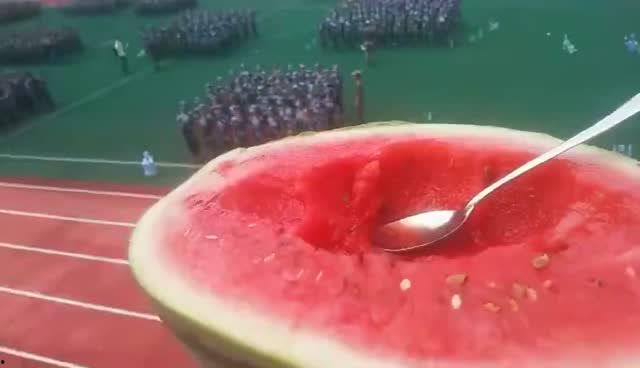 九辰学长吃瓜,揭秘娱乐圈幕后真相