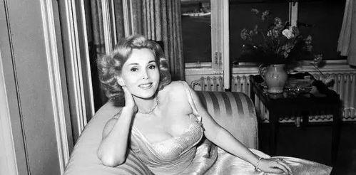 吃瓜母女事件叫什么,揭秘网络舆论背后的家庭纠葛