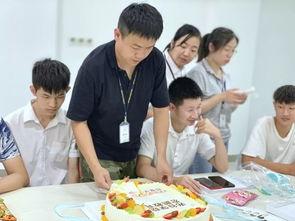 吃瓜生日会,吃瓜生日会欢乐无限